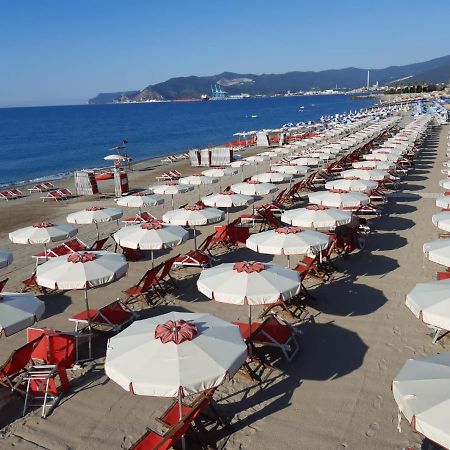 La Casa Del Mare Lägenhet Savona Exteriör bild