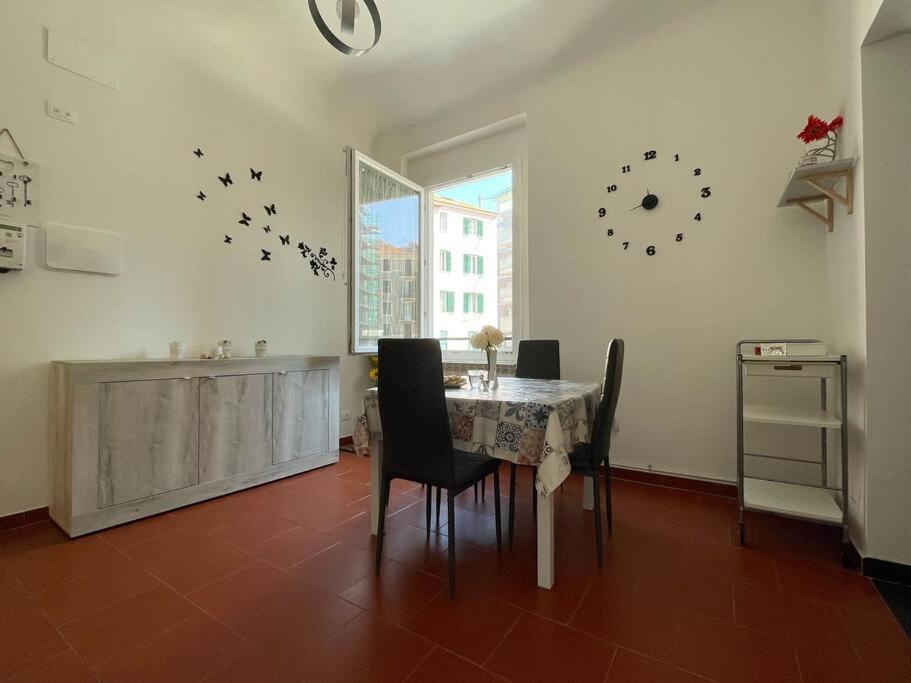 La Casa Del Mare Lägenhet Savona Exteriör bild