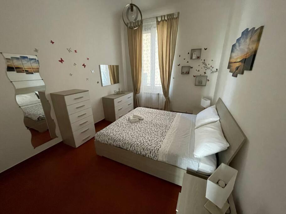 La Casa Del Mare Lägenhet Savona Exteriör bild