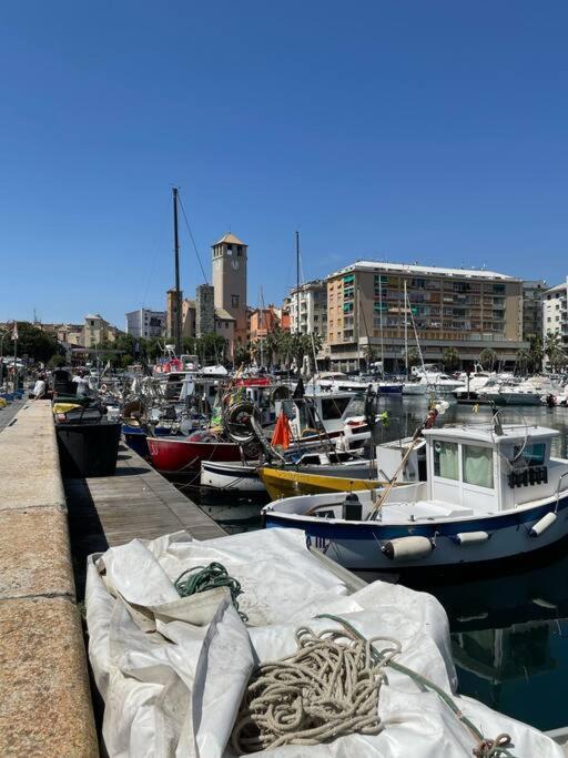 La Casa Del Mare Lägenhet Savona Exteriör bild